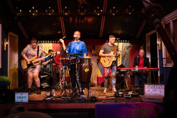 vanGoy live